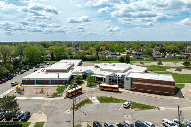 Angus Elementary School offers after school programming for students.