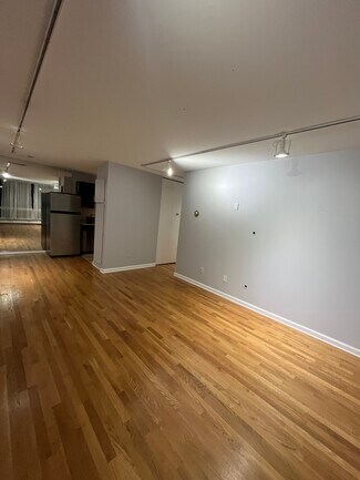 150 Bird Ave Unit 20, Birmingham, MI 48009