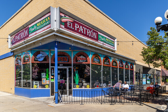 Lafnow residents can enjoy the dining scene in downtown Waterloo.