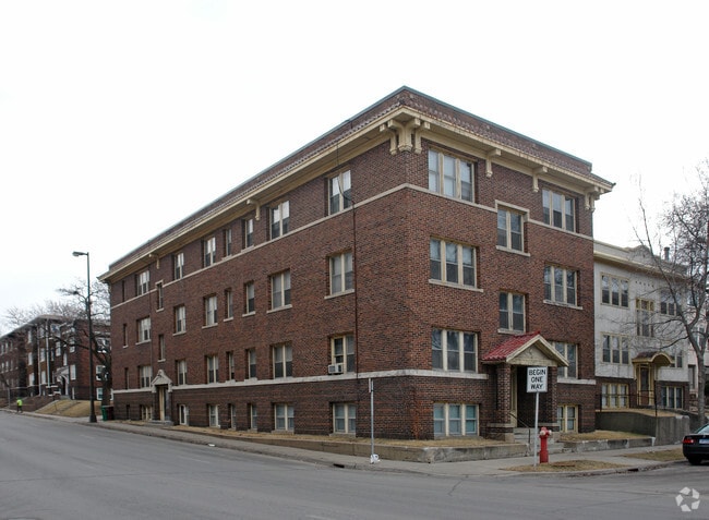 Knox and Lagoon Apartments, Minneapolis, MN 55408 - photo 2