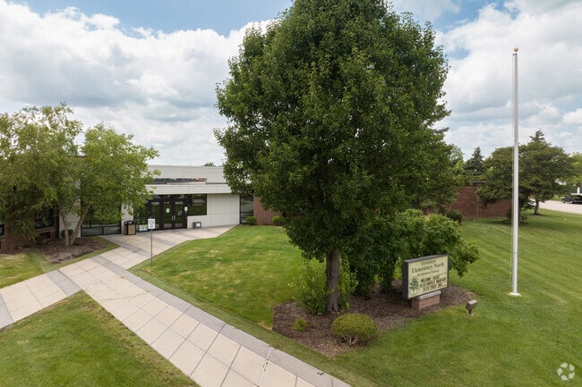 Hawthorn Elementary School North is a public school option for residents of Gregg's Landing.