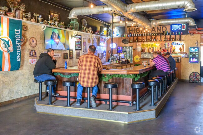 For a relaxed spot for drinks, including beer plus bar games is The Belle Bar in Highland.