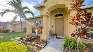 562 SE Walters Terrace, Port Saint Lucie, FL 34983
