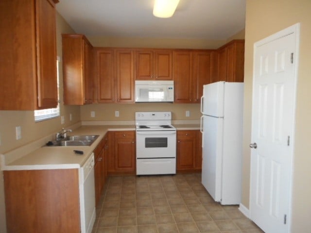 5 Silverbrook Ct, Mc Leansville, NC 27301 - photo 4