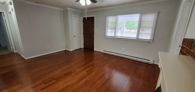 816 N Commerce Ave, Front Royal, VA 22630 - photo 2