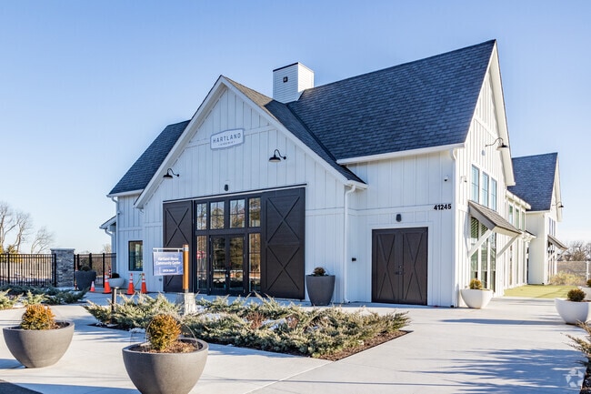 Get active and socialize at Hartland’s clubhouse, featuring a gym, pool, and event space.