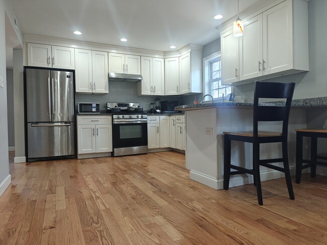 313 Park Ave unit 2, Revere, MA 02151 - photo 2