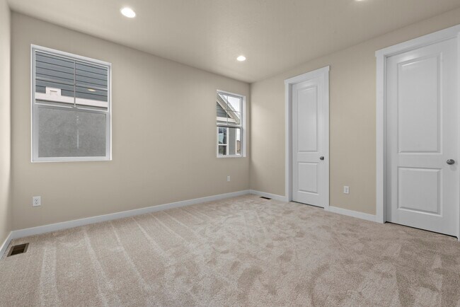 622 W Junegrass Ln, Stansbury Park, UT 84074 - photo 6