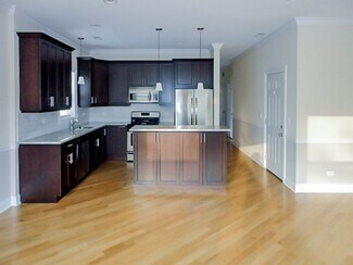3230 N Kenmore Ave Unit 3, Chicago, IL 60657