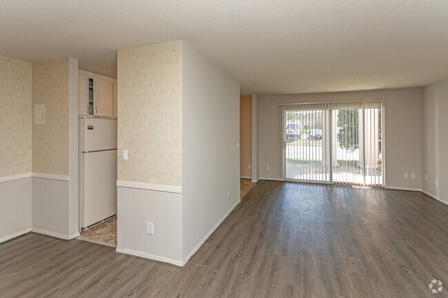 Charlton Park, West Saint Paul, MN 55118 - photo 2