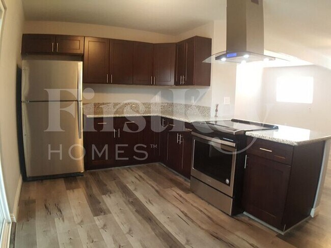 2012 Bennett St, North Las Vegas, NV 89030 - photo 5