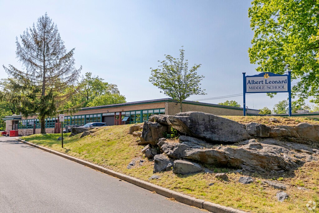 Albert Leonard Middle School, New Rochelle NY Rankings & Reviews