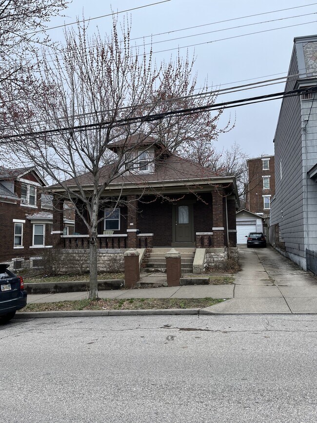 336 Warner St, Cincinnati, OH 45219
