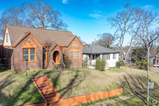 Beautiful craftsman style houses line the streets of Belview Heights.