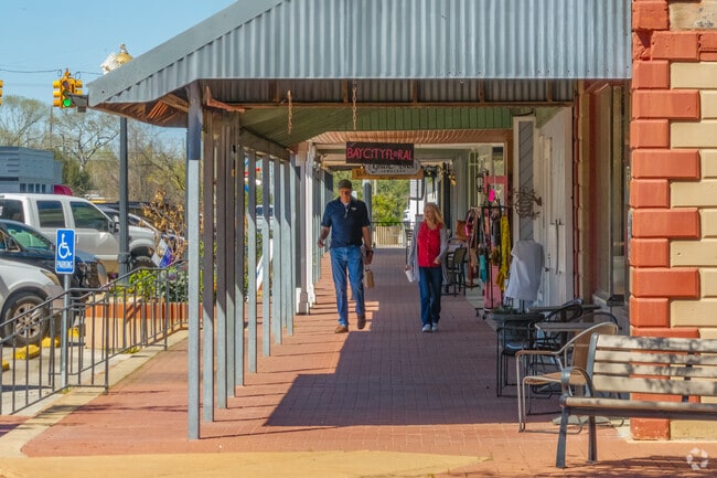 Take an afternoon stroll around the square in Downtown Bay City.