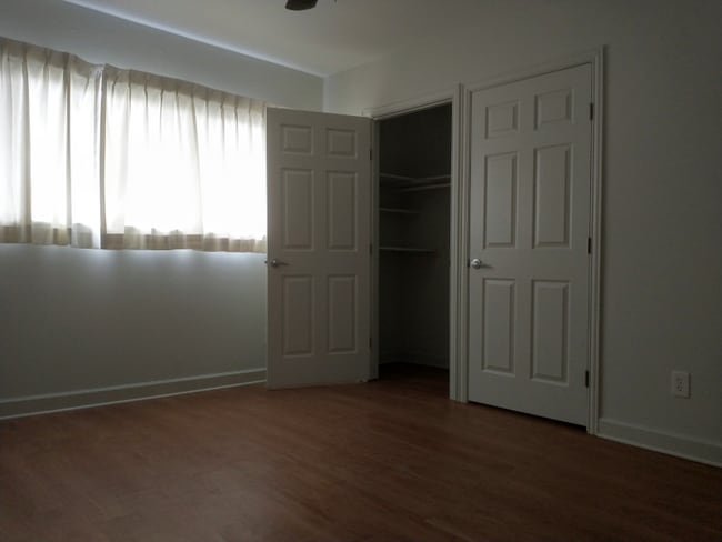 8802 Ilona Ln, Houston, TX 77025 - photo 6