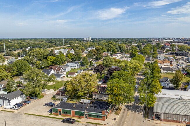 South Unified Broadway is a small residential area along South Broadway.