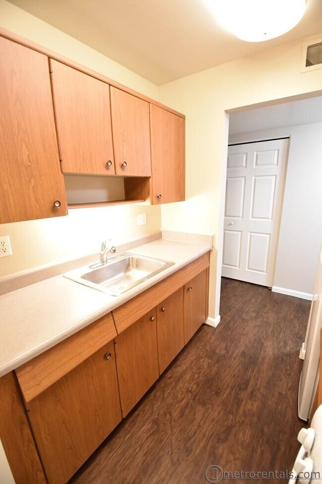 Indian Oaks, Columbus, OH 43214 - photo 7