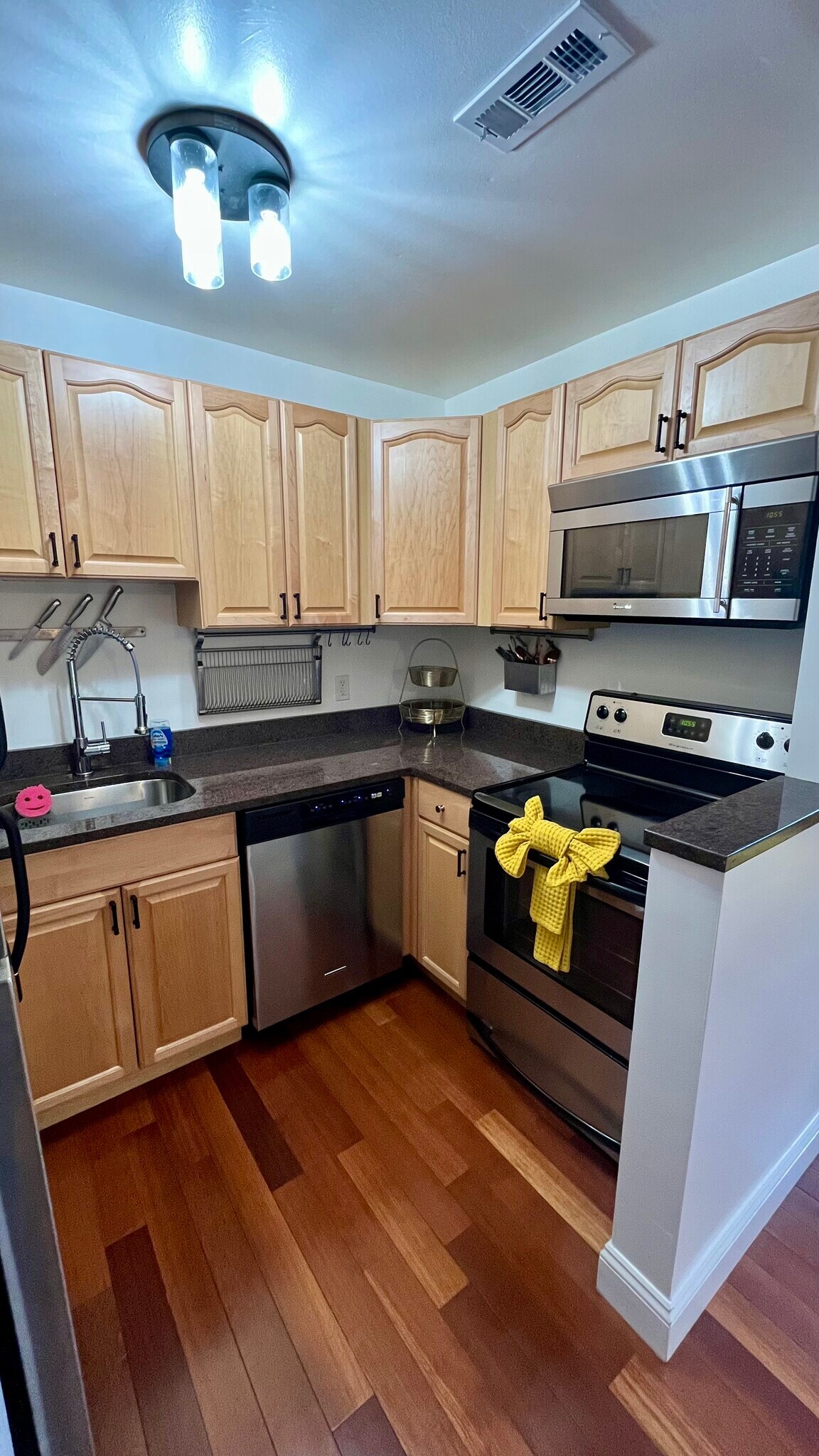 512 Cathedral St unit 5, Baltimore, MD 21201 - photo 1