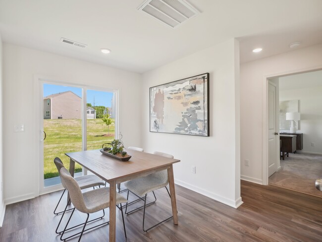 1438 Eisenhower Ln unit 129, Milan, MI 48160 - photo 3