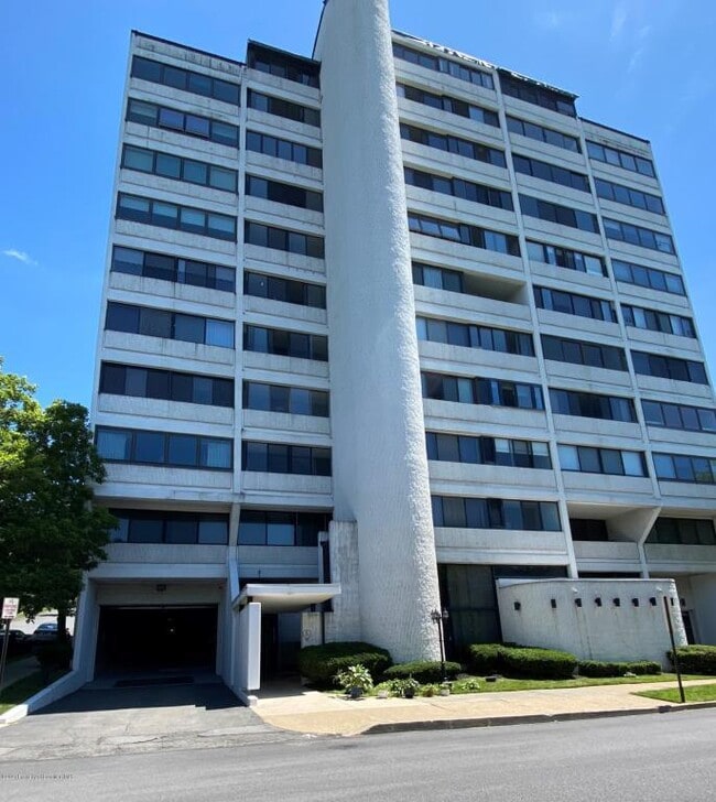 550 Clay Ave Unit 550 Clay Ave Unit 3B, Scranton, PA 18510