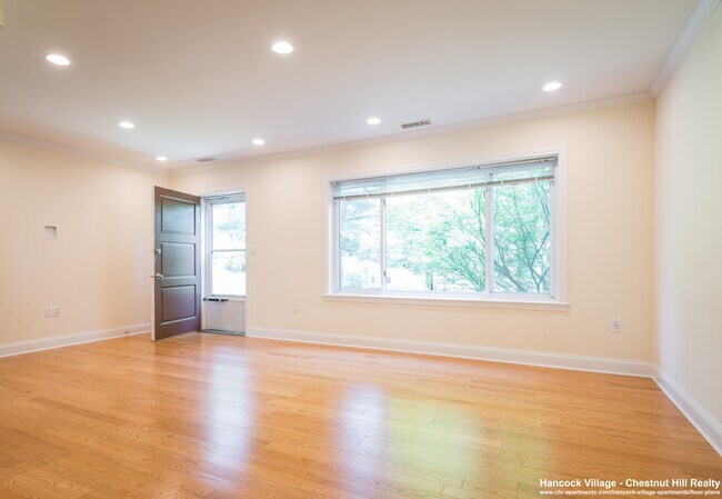 55 Gerry Rd unit 1, Chestnut Hill, MA 02467 - photo 4