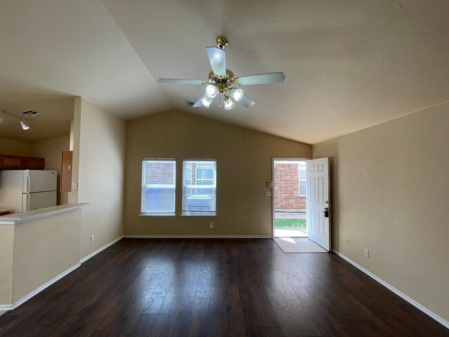 1913 Leeds Ln, Norman, OK 73071 - photo 2