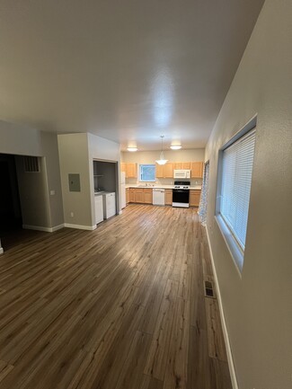 225 E Stonehaven Cir Unit B, Wasilla, AK 99654
