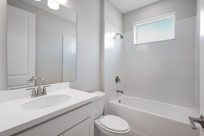 41 Oconee Dr, Palm Coast, FL 32137 - photo 5