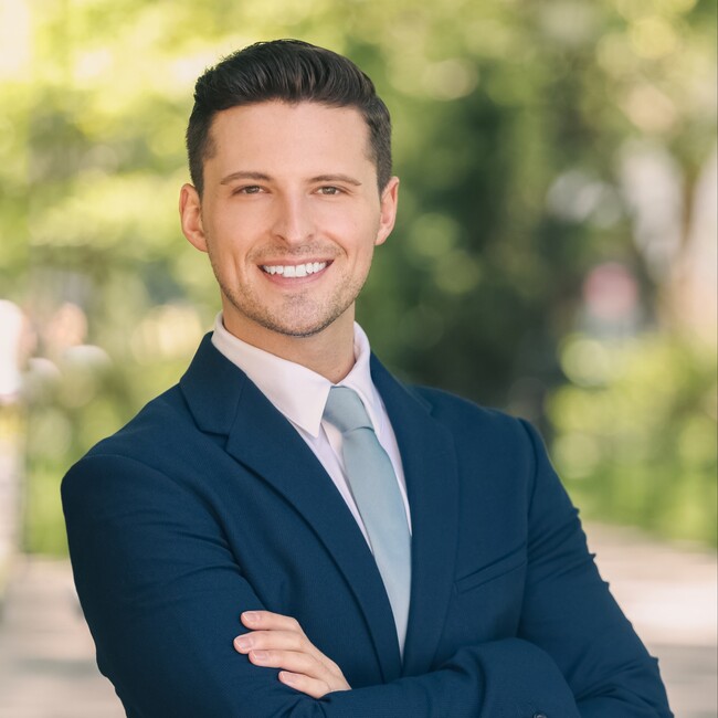 Agent Photo