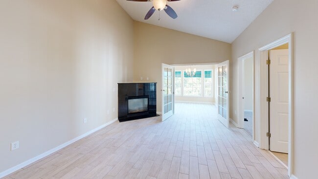 9749 Leyland Dr unit 10, Myrtle Beach, SC 29572 - photo 2