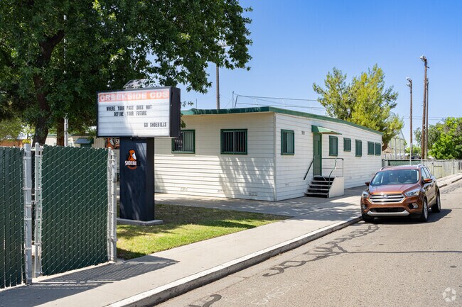Creekside Community Day School is located near Green Acres Middle School in Visalia.