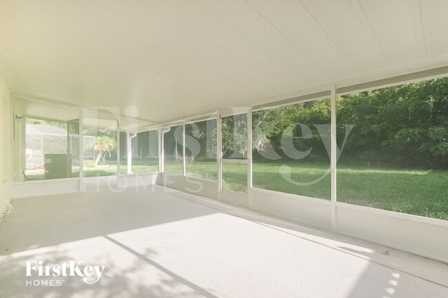 4708 Bear Claw Ct, Valrico, FL 33594 - photo 7