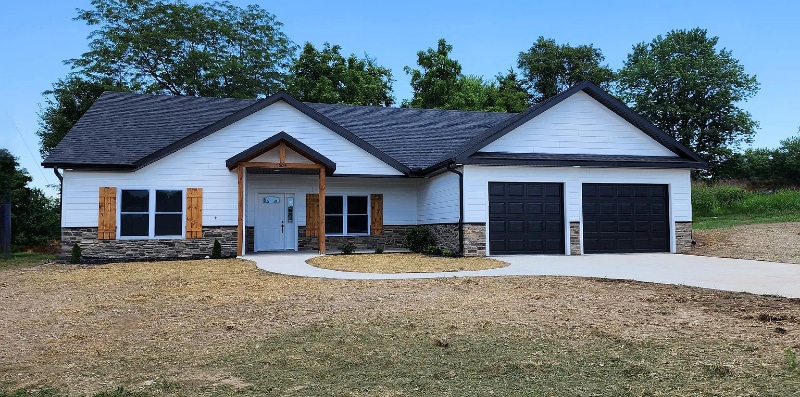 504 Brian, Ava, MO 65608 - photo 1