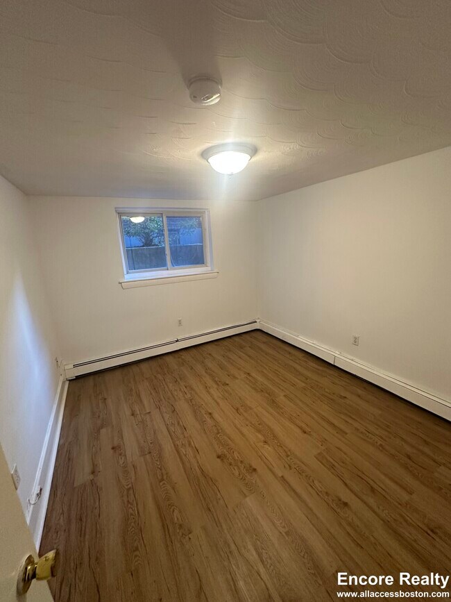 63 Selkirk Rd unit 8, Brighton, MA 02135 - photo 5