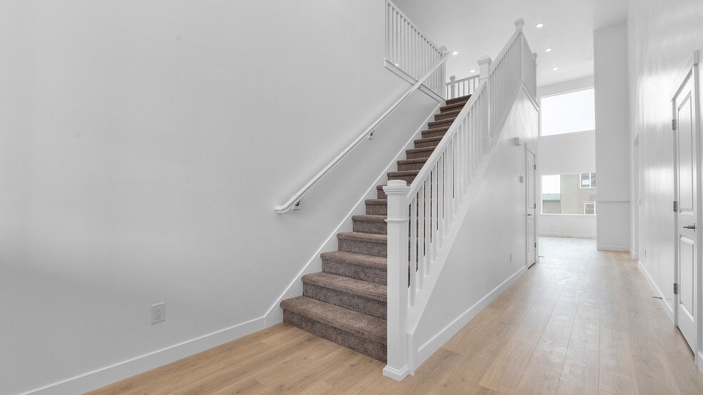 842 N Chillingham Dr, Salem, UT 84653 - photo 1