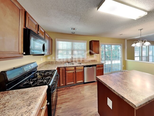 3472 Chastain Glen Ln NE, Marietta, GA 30066 - photo 4