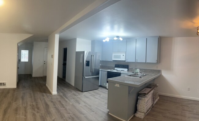 2125 Hamilton Ave, North Bend, OR 97459 - photo 6