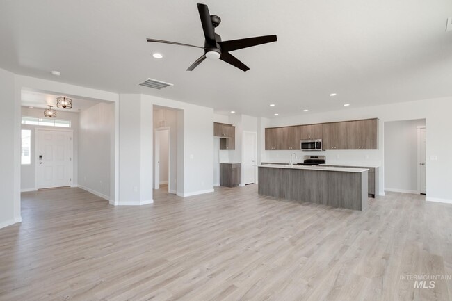 727 W Snowy Owl St, Kuna, ID 83634 - photo 3