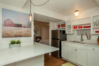 402 13th St NE, Charlottesville, VA 22902