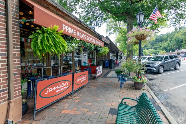Briarcliff Manor is home to a variety of unique restaurants and retail shops.