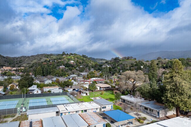 Cloverdale High School offers a beautiful campus for students.