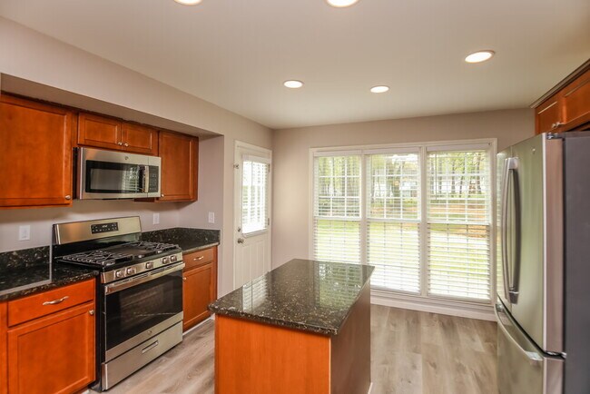 1183 Crestbrook Dr SW, Mableton, GA 30126 - photo 5