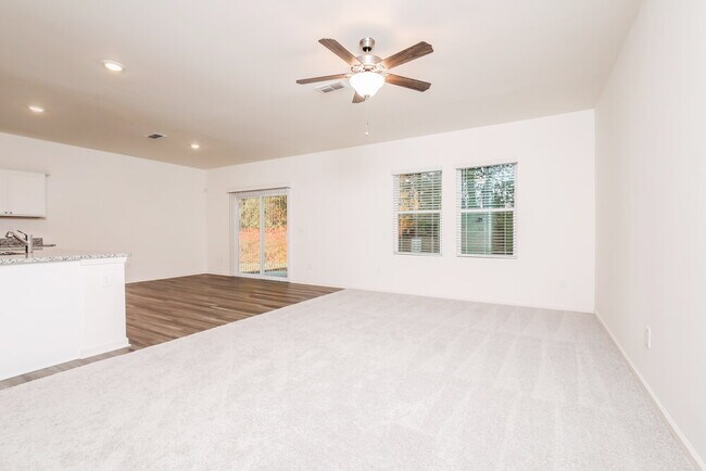 769 Shepard Rock Dr, Zebulon, NC 27597 - photo 4