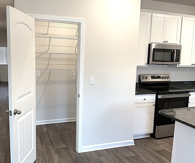 3184 Emberly Dr, Roebuck, SC 29376 - photo 4