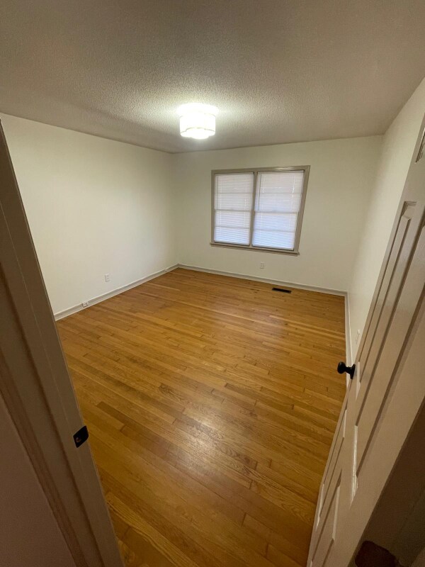 1600 E 29th St unit A, Sheffield, AL 35660 - photo 4