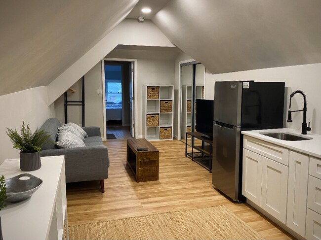 300 Magnolia St unit 3, Highland Park, NJ 08904 - photo 5