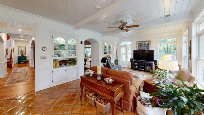 12821 Whispering Pines Dr, Olive Branch, MS 38654 - photo 2