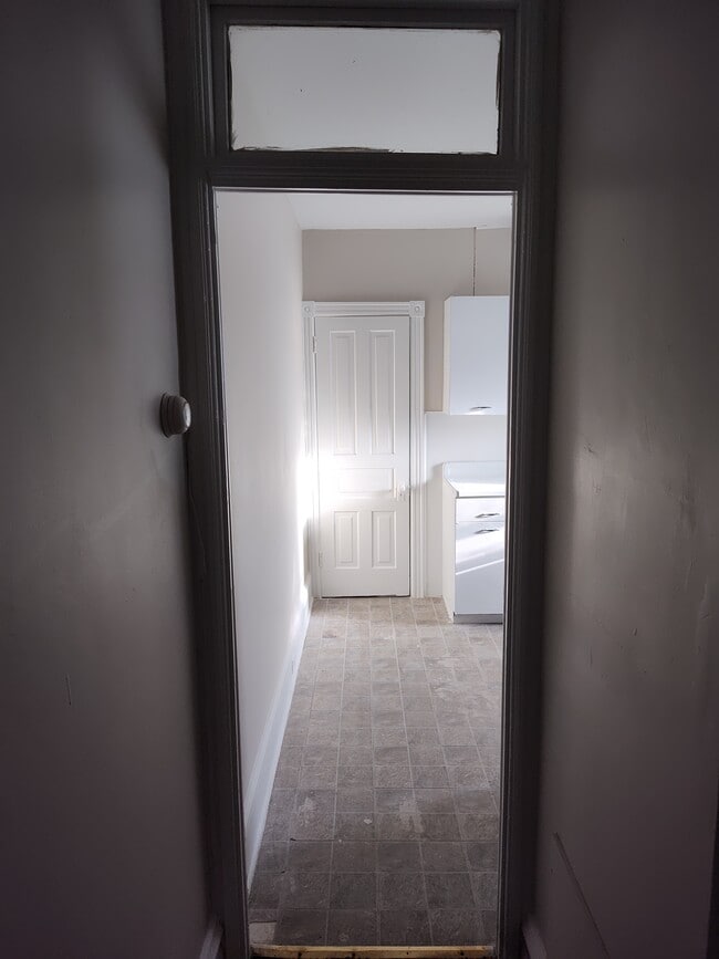 Kitchen Entry