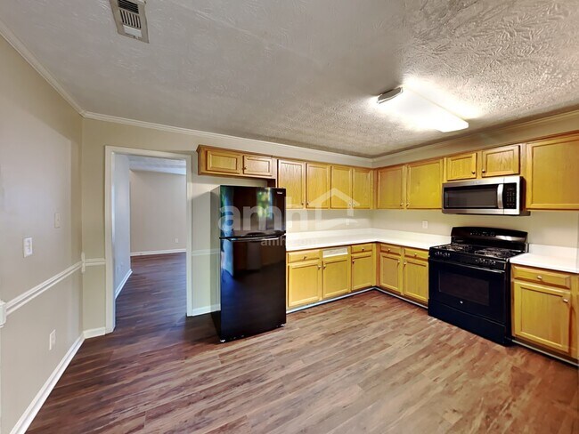 148 Eagle's Crest Ln, McDonough, GA 30253 - photo 4